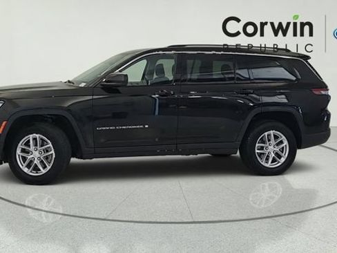 Used 2023 Jeep Grand Cherokee L Laredo AWD/4WD image 2