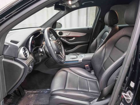 Certified 2021 Mercedes-Benz GLC 300 image 17