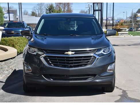 Used 2020 Chevrolet Equinox LT w/ Driver Convenience Package image 9