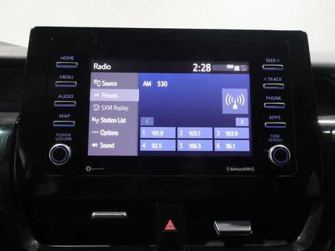 Used 2022 Toyota Camry SE w/ Convenience Package FWD image 27