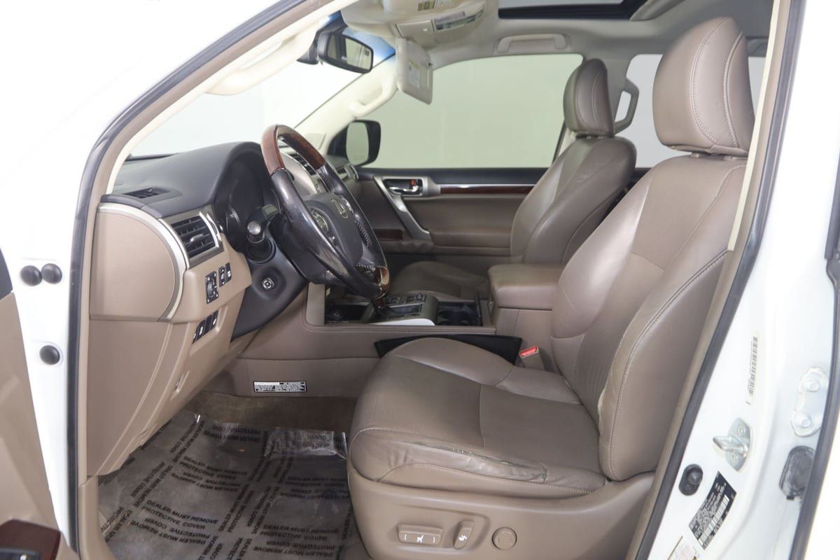 Used 2015 Lexus GX 460 Luxury AWD/4WD image 12