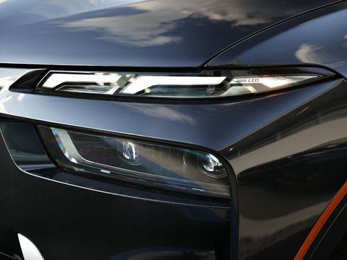 New 2026 BMW X7 xDrive40i w/ Premium Package image 12