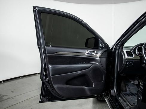 Used 2018 Jeep Grand Cherokee Trackhawk AWD/4WD image 22