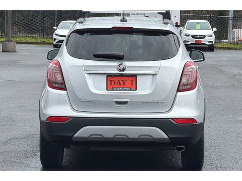 Used 2018 Buick Encore Preferred image 6