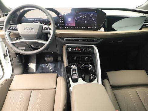 New 2025 Audi Q5 Premium Plus image 18
