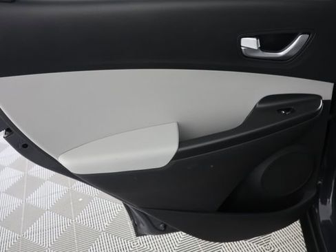 Used 2023 Hyundai Kona SEL w/ Convenience Package image 27