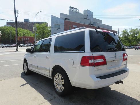 Used 2013 Lincoln Navigator L 4WD w/ HD Trailer Tow Pkg image 5