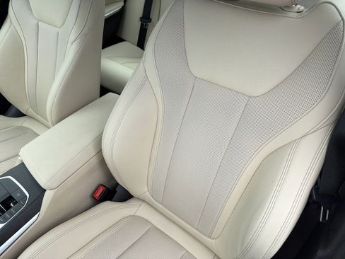 Used 2023 BMW 330i Sedan w/ Premium Package RWD image 21