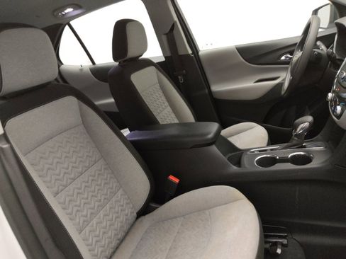 Used 2024 Chevrolet Equinox LS FWD image 21