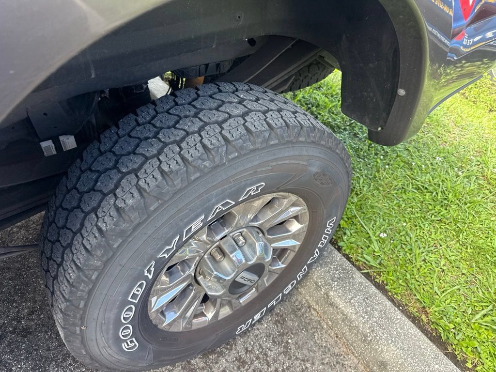 Used 2017 Ford F250 Lariat AWD/4WD image 19