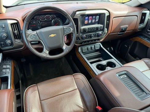 Used 2016 Chevrolet Silverado 1500 High Country w/ High Country Premium Package image 9