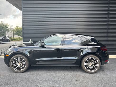 Used 2018 Porsche Macan Sport Edition AWD/4WD image 2