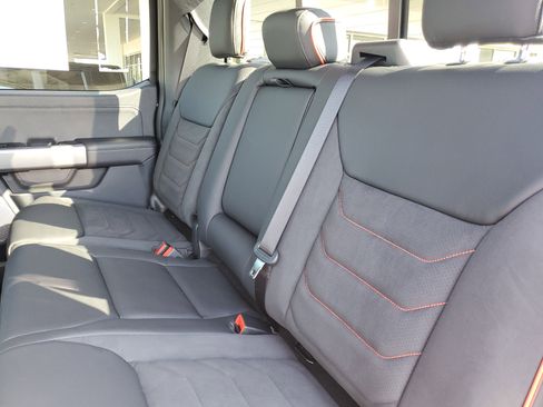 New 2025 Ford F250 Lariat w/ Lariat Ultimate Package image 17