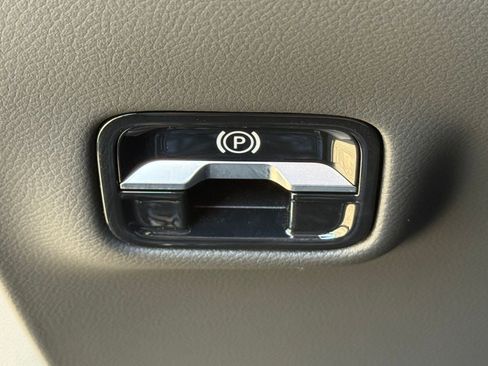 Used 2026 Mercedes-Benz E 350 Sedan image 31