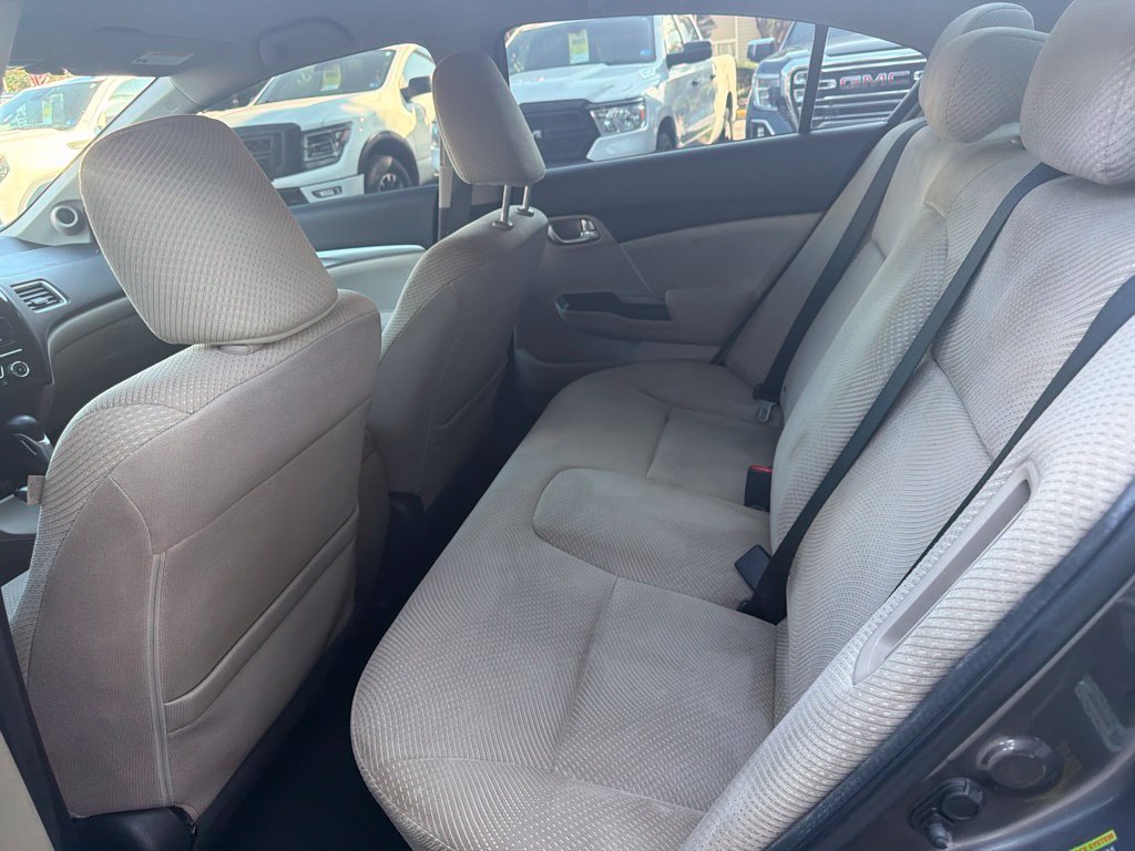 Used 2013 Honda Civic Hybrid Sedan image 9