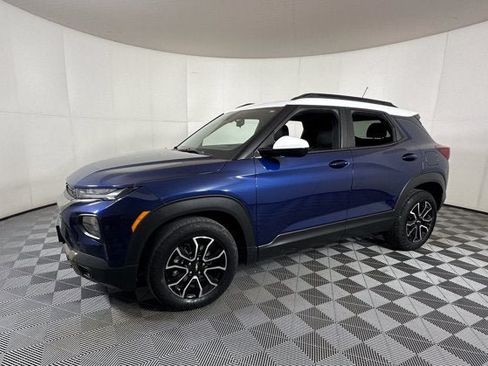 Used 2022 Chevrolet TrailBlazer ACTIV FWD image 2