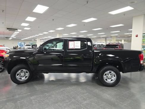 Used 2023 Toyota Tacoma SR AWD/4WD image 3