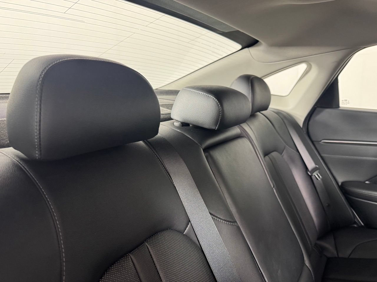 Used 2023 Hyundai Sonata Limited FWD image 32