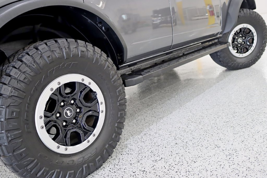Used 2021 Ford Bronco Outer Banks w/ Sasquatch Package AWD/4WD image 12
