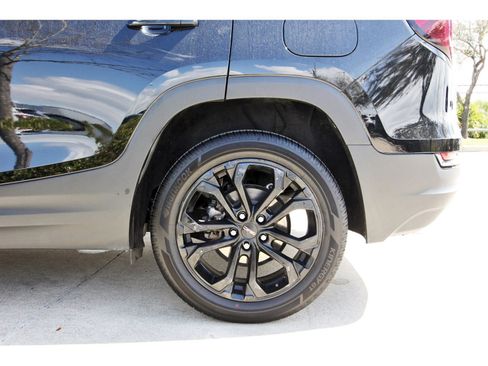 Used 2022 GMC Terrain SLE w/ Driver Convenience Package image 32