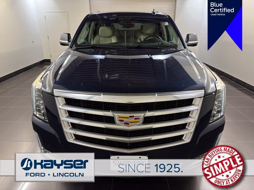 Used 2018 Cadillac Escalade Premium Luxury AWD/4WD image 2