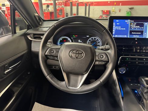 Used 2021 Toyota Venza Limited w/ Advanced Technology Package AWD/4WD image 9