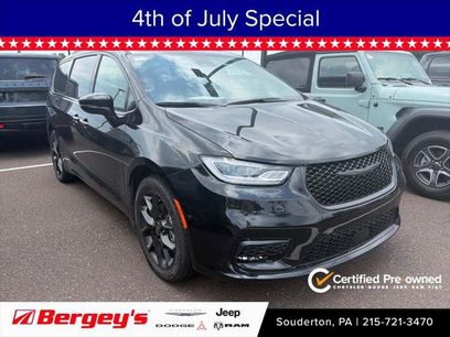 Certified 2025 Chrysler Pacifica Limited