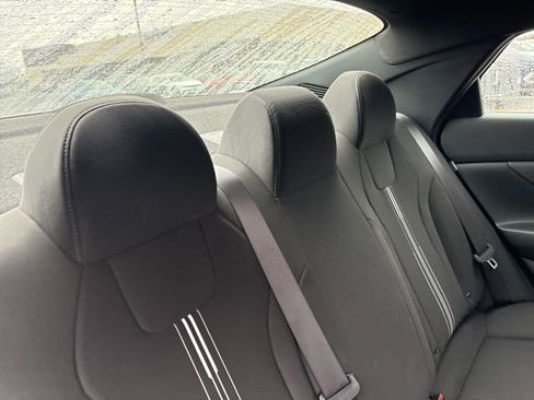 Certified 2025 Hyundai Elantra SEL image 26