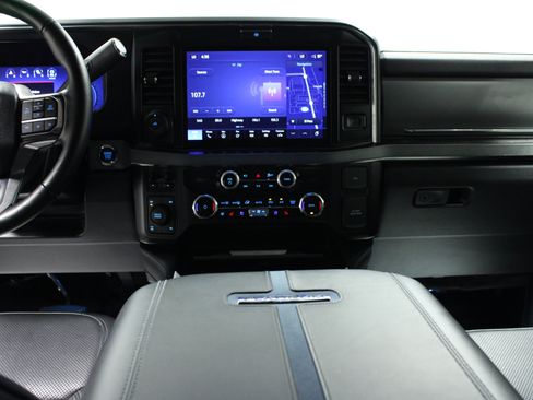 Used 2025 Ford F250 Platinum AWD/4WD image 18