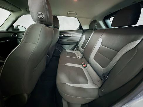 Used 2023 Chevrolet TrailBlazer LT w/ Convenience Package AWD/4WD image 13