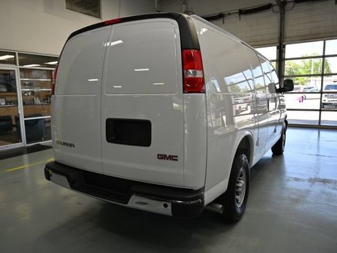 New 2026 GMC Savana 3500 w/ Driver Convenience Package RWD image 6