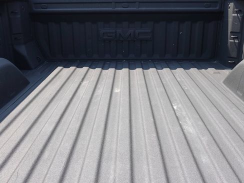 Used 2025 GMC Sierra 1500 Elevation w/ Preferred Package AWD/4WD image 15