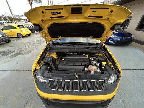 Used 2016 Jeep Renegade Sport image 9
