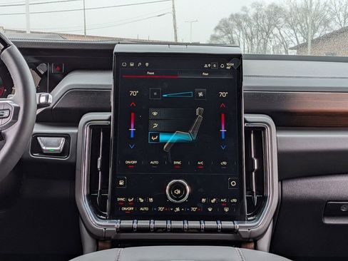New 2026 GMC Yukon XL Denali w/ Denali Reserve Package image 29