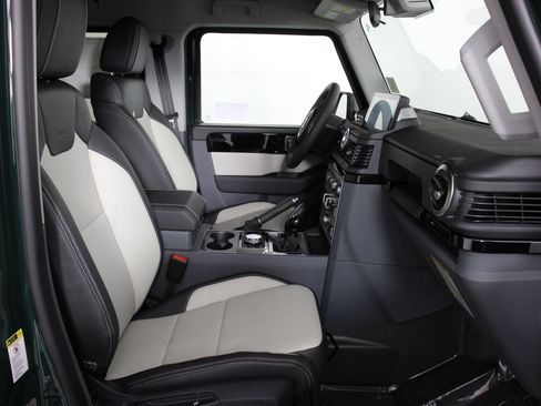Used 2025 INEOS Grenadier Station Wagon AWD/4WD image 10