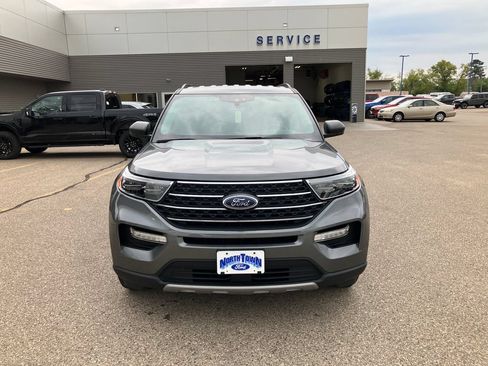 Used 2024 Ford Explorer XLT w/ Equipment Group 202A AWD/4WD image 3