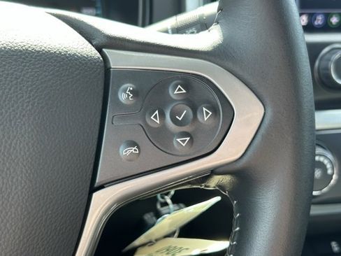 Used 2022 Chevrolet Colorado LT image 22