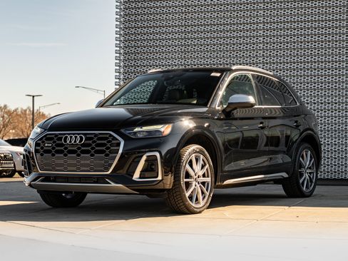 Certified 2023 Audi SQ5 Premium Plus w/ Premium Plus Package AWD/4WD image 7