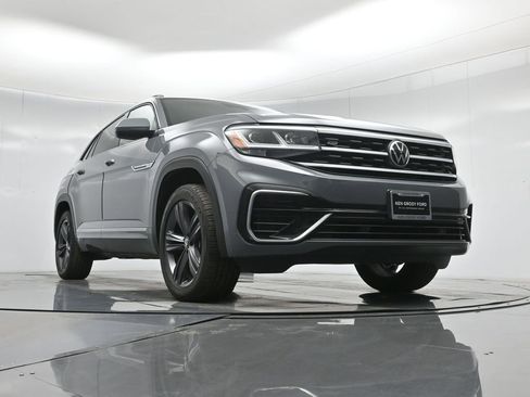 Used 2021 Volkswagen Atlas Cross Sport SE image 44