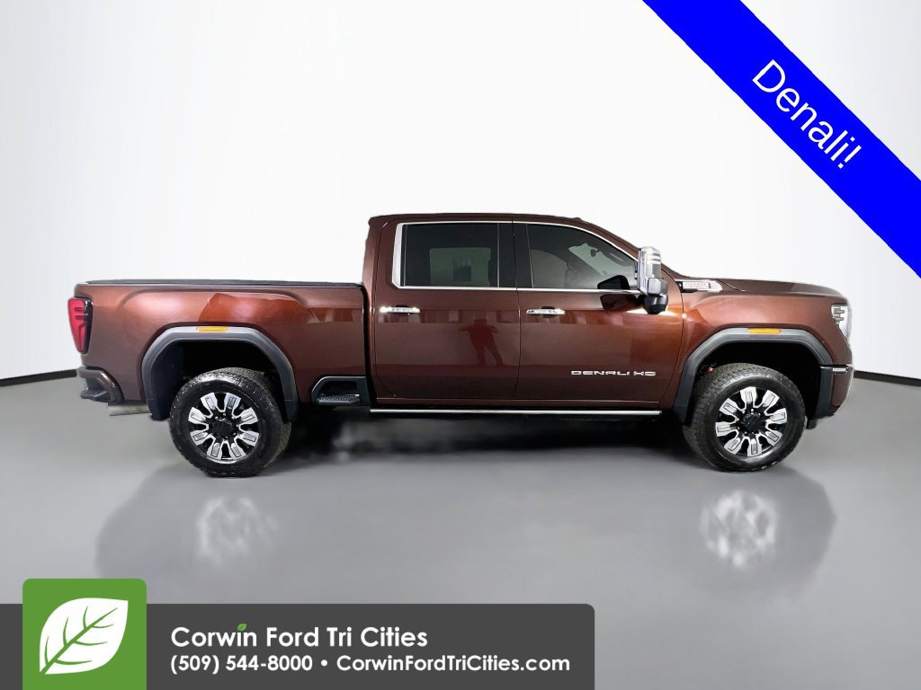 Used 2024 GMC Sierra 2500 Denali w/ Technology Package AWD/4WD image 17