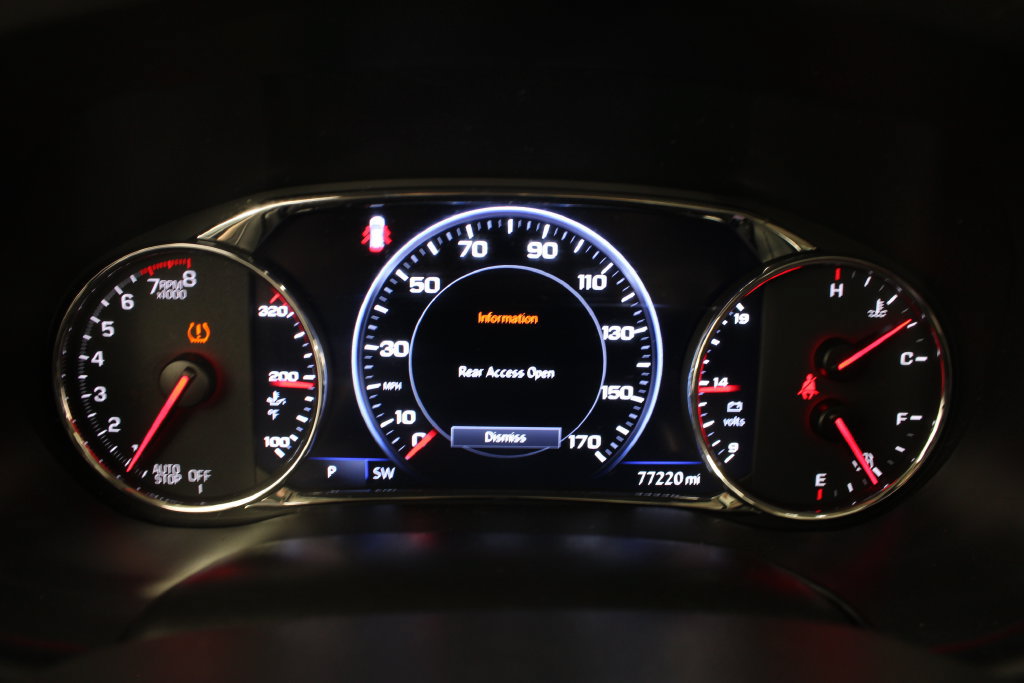 Used 2023 GMC Acadia Denali w/ Denali Ultimate Package FWD image 16