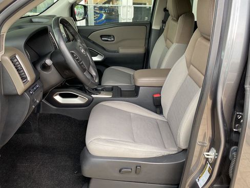 Certified 2022 Nissan Frontier SV AWD/4WD image 17