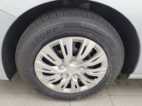 Used 2017 Chevrolet Cruze LS image 31