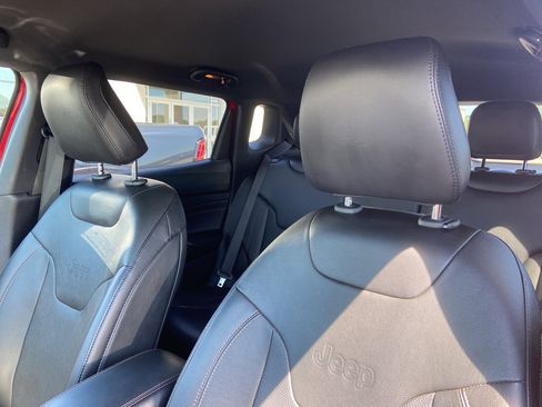 Certified 2022 Jeep Compass Limited image 16