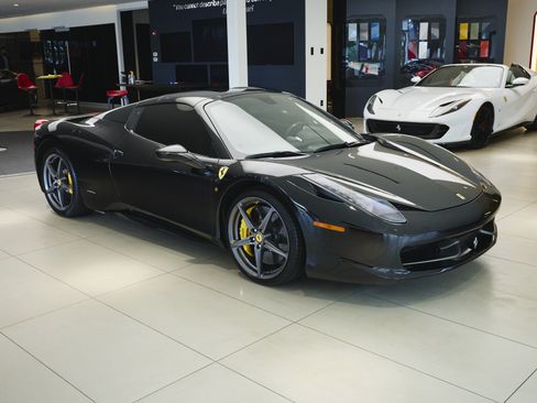 Used 2013 Ferrari 458 Spider RWD image 63