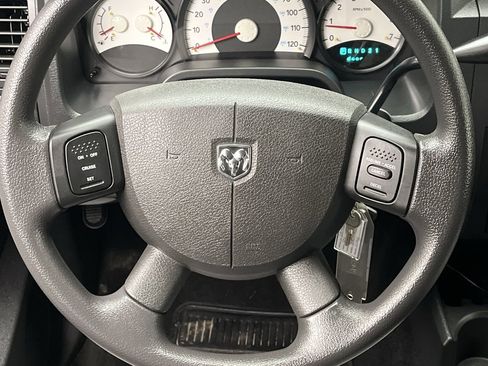 Used 2011 Dodge Dakota ST image 10