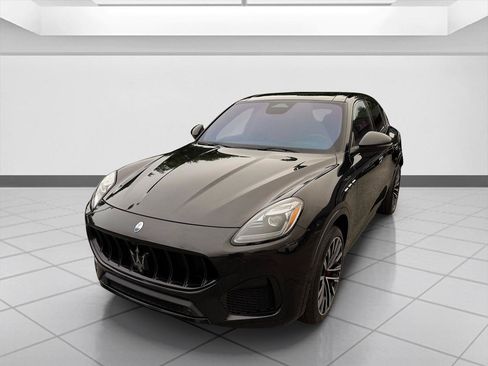 Used 2023 Maserati Grecale Modena AWD/4WD image 10