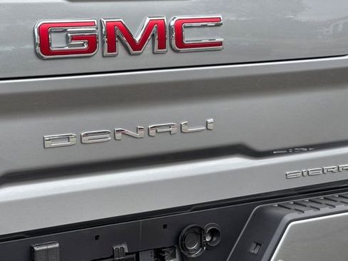 New 2026 GMC Sierra 2500 Denali w/ Denali Reserve Package image 33