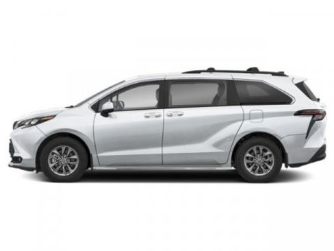 New 2026 Toyota Sienna XLE FWD image 3