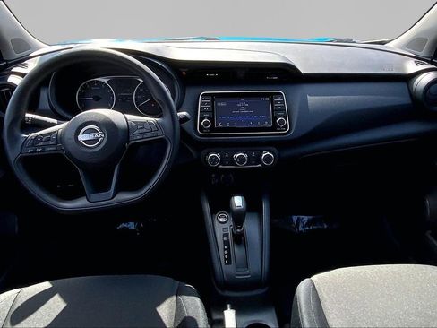 Used 2024 Nissan Kicks S image 7